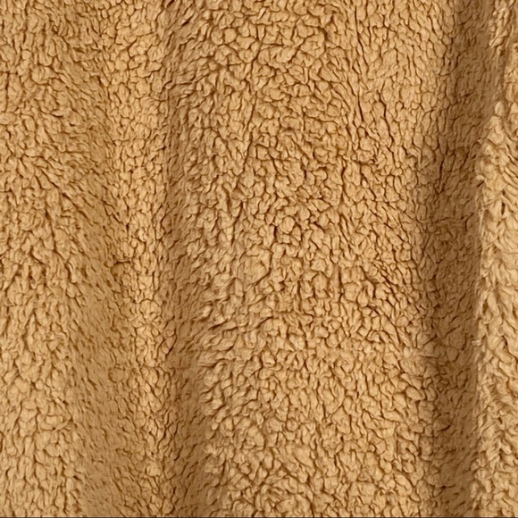 H&M | Faux Sherpa Sweater | Tan | Size Large - Picture 3 of 5